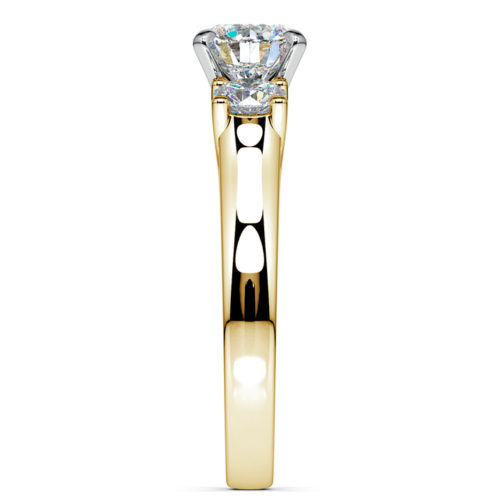 3 Round Stone Diamond Engagement Ring In Yellow Gold | Thumbnail 03