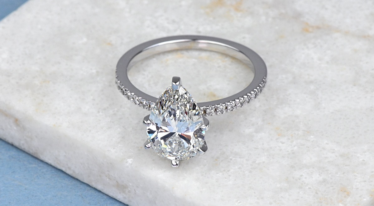 Pear Diamond Ring Settings