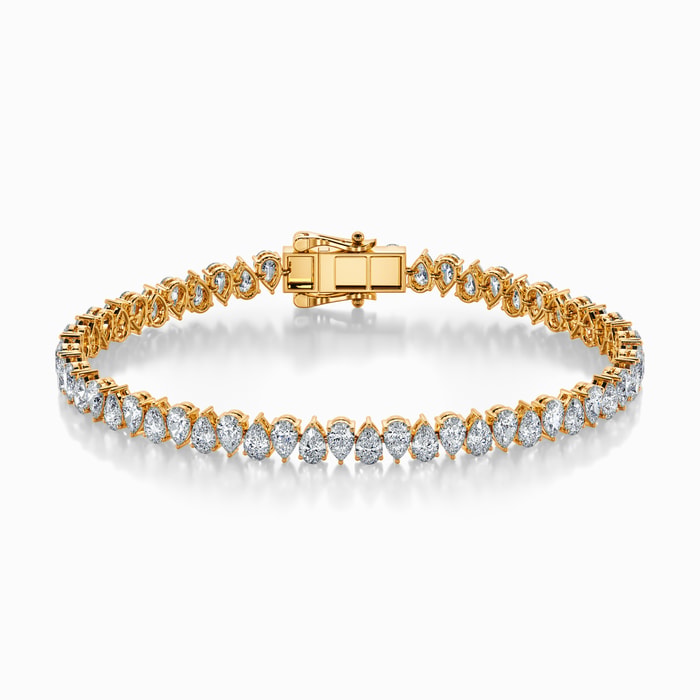 Pear Lab Diamond Bracelet in Yellow Gold (10 Carat)