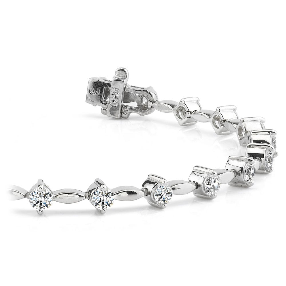 Teardrop Diamond Link Bracelet In White Gold | 01