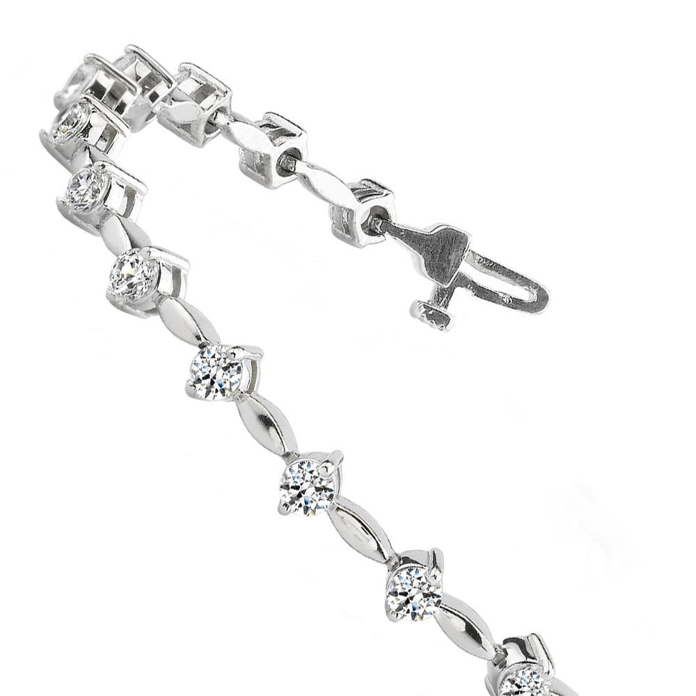 Teardrop Diamond Link Bracelet In White Gold | Thumbnail 02