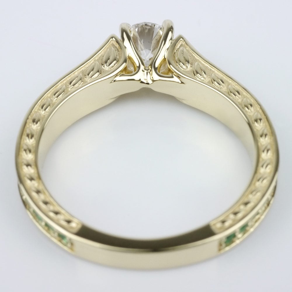 Antique Style Emerald Gemstone Ring In Gold angle 4