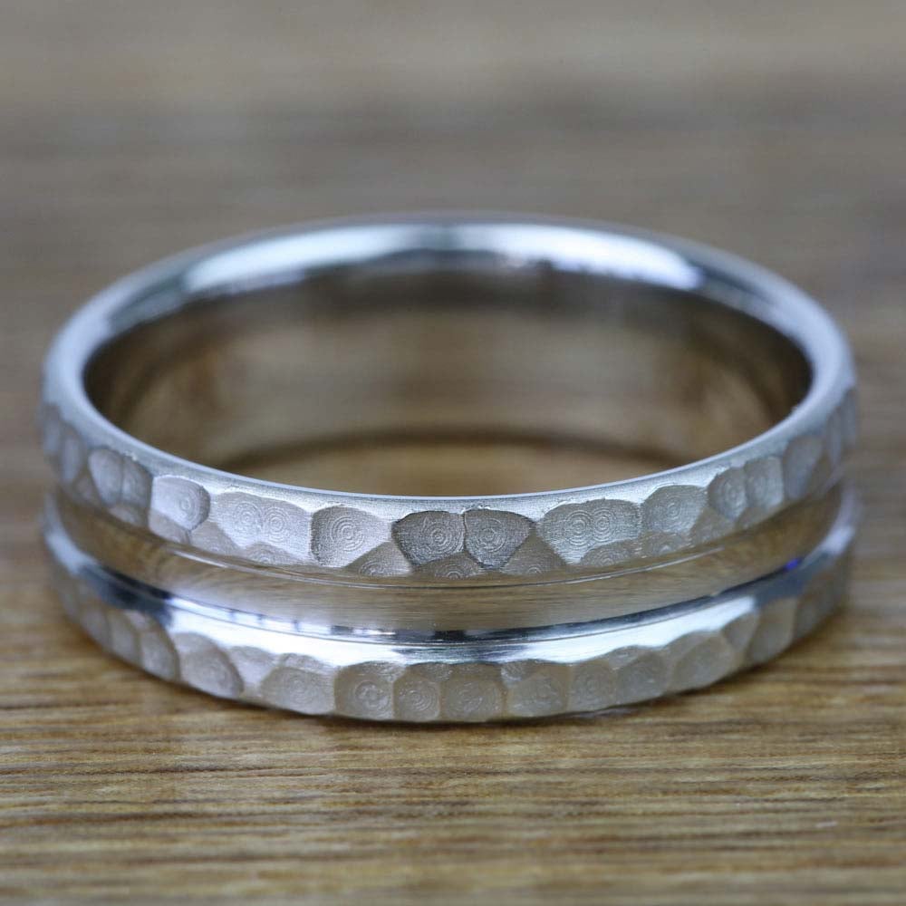Hammered Platinum Ring For Men (7.5 Mm) | Thumbnail 03