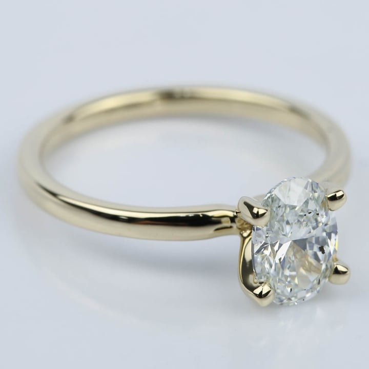 1.09 Carat Oval Diamond Engagement Ring In Gold