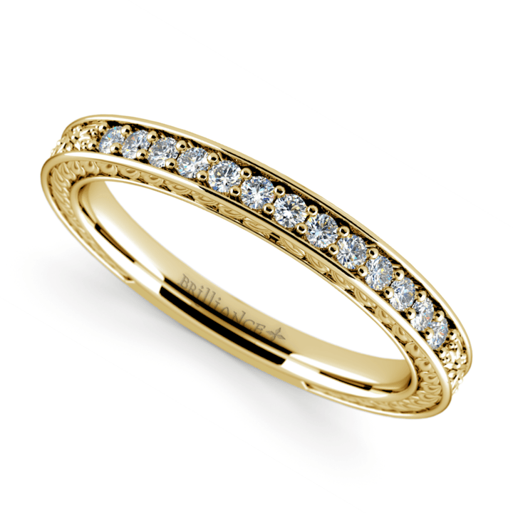 Vintage Floral Wedding Band In Yellow Gold | Thumbnail 01