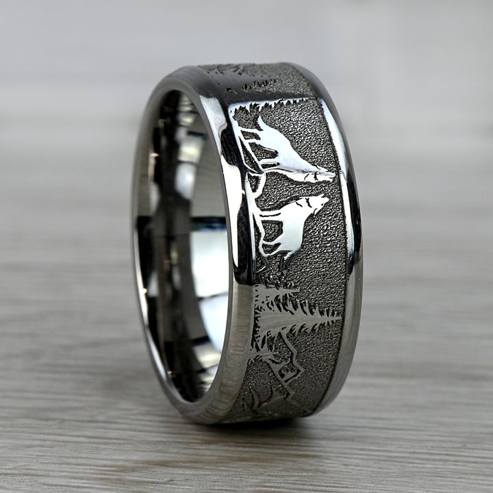 Howl - Wolf and Forest Pattern Mens Band in Titanium (9mm) | Thumbnail 05