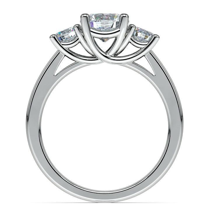 One Carat 3 Stone Round Diamond Ring In White Gold | Thumbnail 03