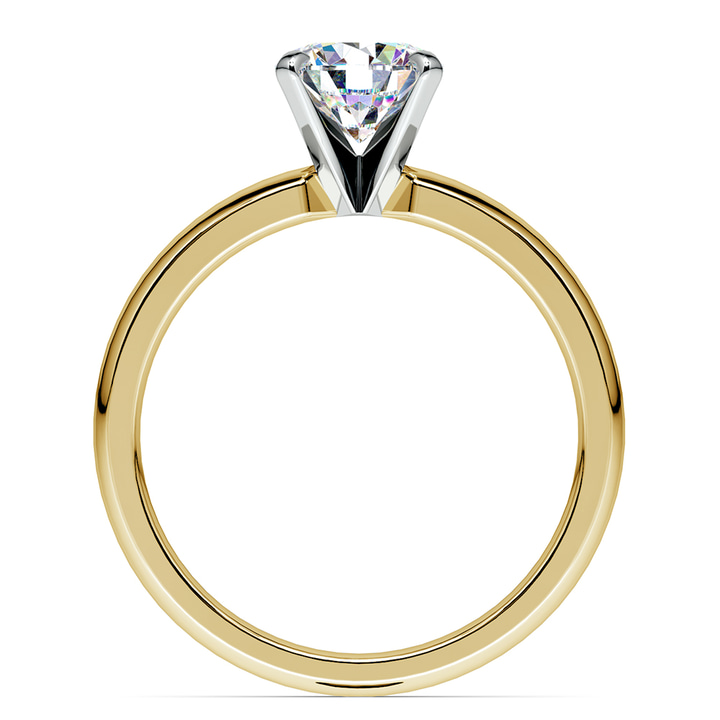 Classic Solitaire Engagement Ring in Yellow Gold | Thumbnail 02