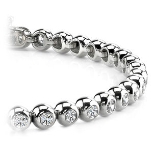 Bezel Diamond Bracelet In White Gold With A Modern Design (1 Ctw)