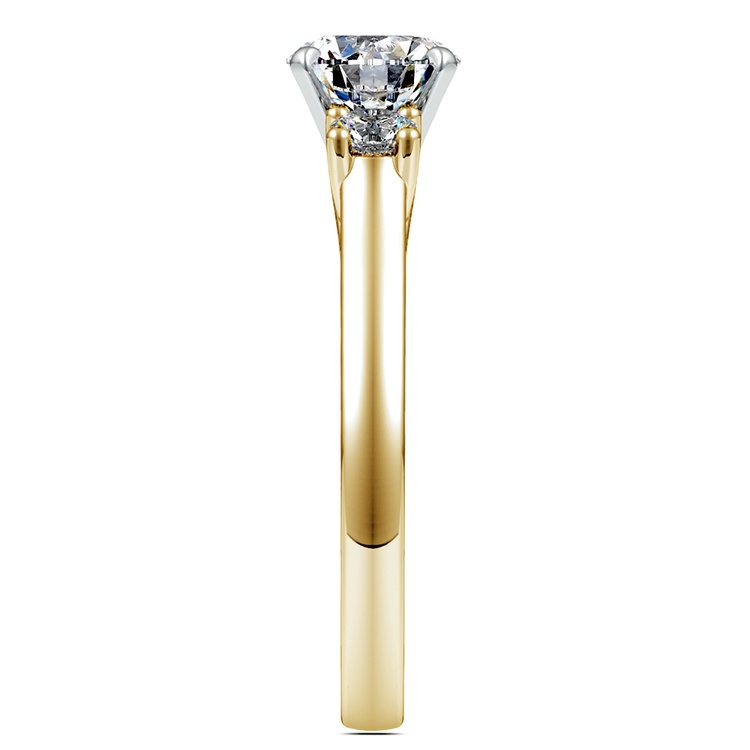 Round Diamond Engagement Ring in Yellow Gold (1/4 ctw) | 03