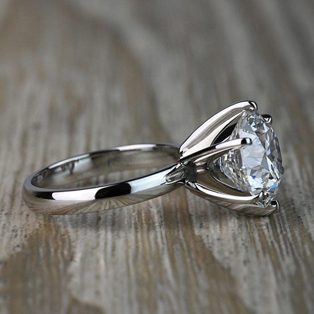 4 Carat Round Diamond Solitaire Engagement Ring in Platinum