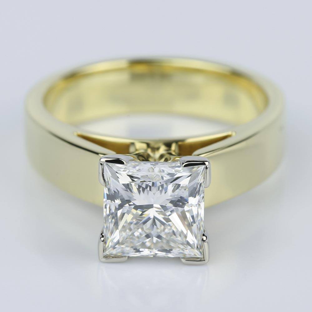 Flat Edged Cathedral Princess Cut Ring In Yellow Gold