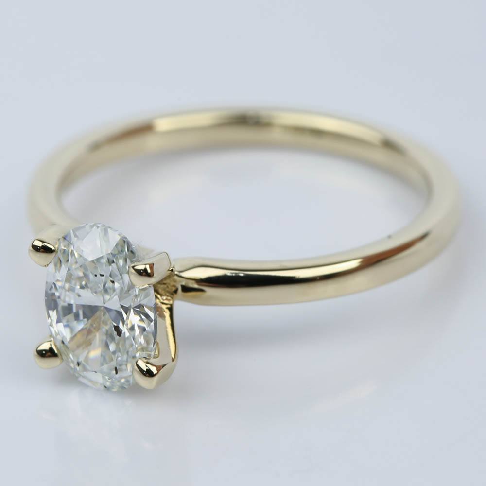 Oval Diamond Solitaire Ring in Yellow Gold (1.09 ct.)