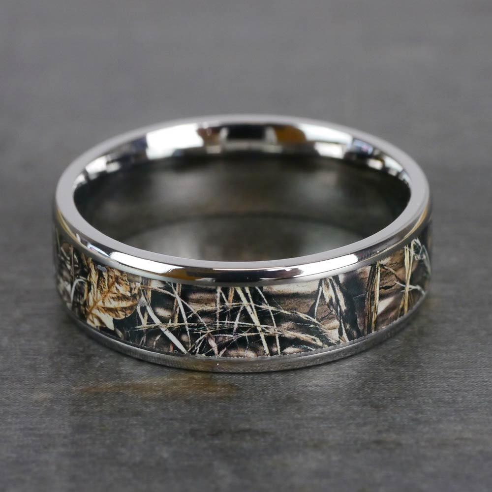 Beveled Camouflage Inlay Men's Wedding Ring in Titanium (7mm) | 03