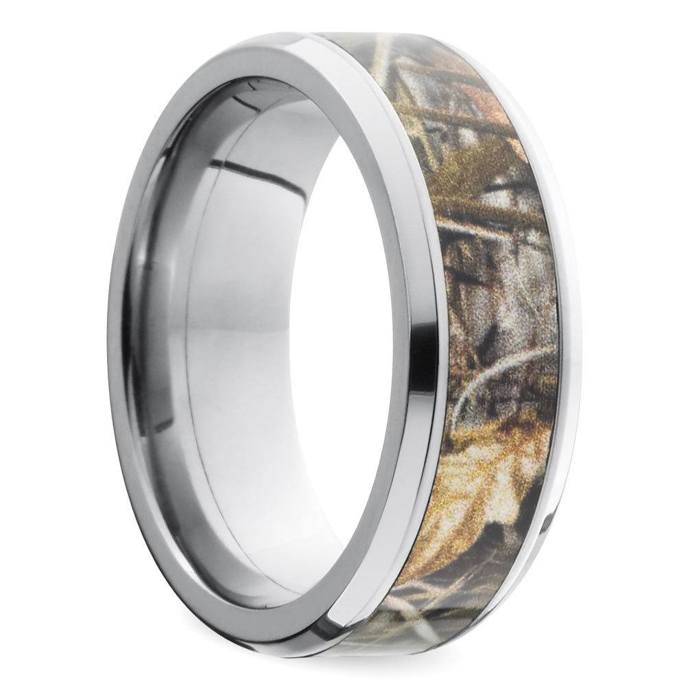 Beveled Camouflage Inlay Men's Wedding Ring in Titanium (7mm) | 02