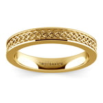 Celtic Knot Men's Wedding Ring in Yellow Gold (5mm) | Thumbnail 02