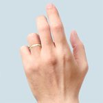 Mid-Weight Men's Wedding Ring in 14K Yellow Gold (3mm) | Thumbnail 03