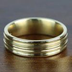 Sectional Satin Men's Wedding Ring in Yellow Gold (6mm) | Thumbnail 03