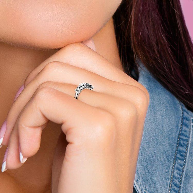 Seven Diamond Wedding Ring in Platinum (1 ctw) | 07