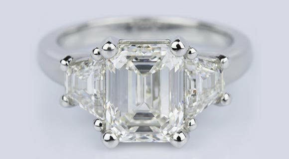 Emerald Diamond Engagement Ring in Platinum